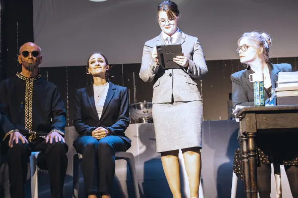 Ausbruch des Weltfriedens, Premiere 18.07.2026