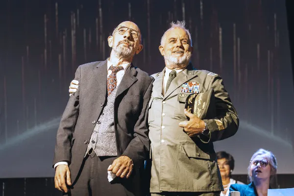 Ausbruch des Weltfriedens, Premiere 18.07.2026