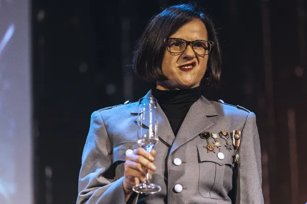 Ausbruch des Weltfriedens, Premiere 18.07.2026